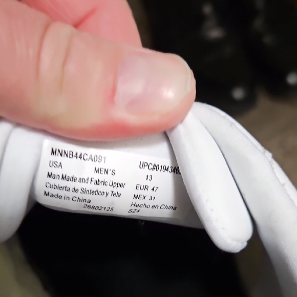 No Boundaries White and Black Men's Sneakers - Picture 3 of 3